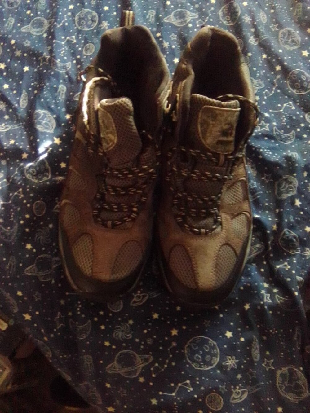 Khombu boots size 12  with K gaurd